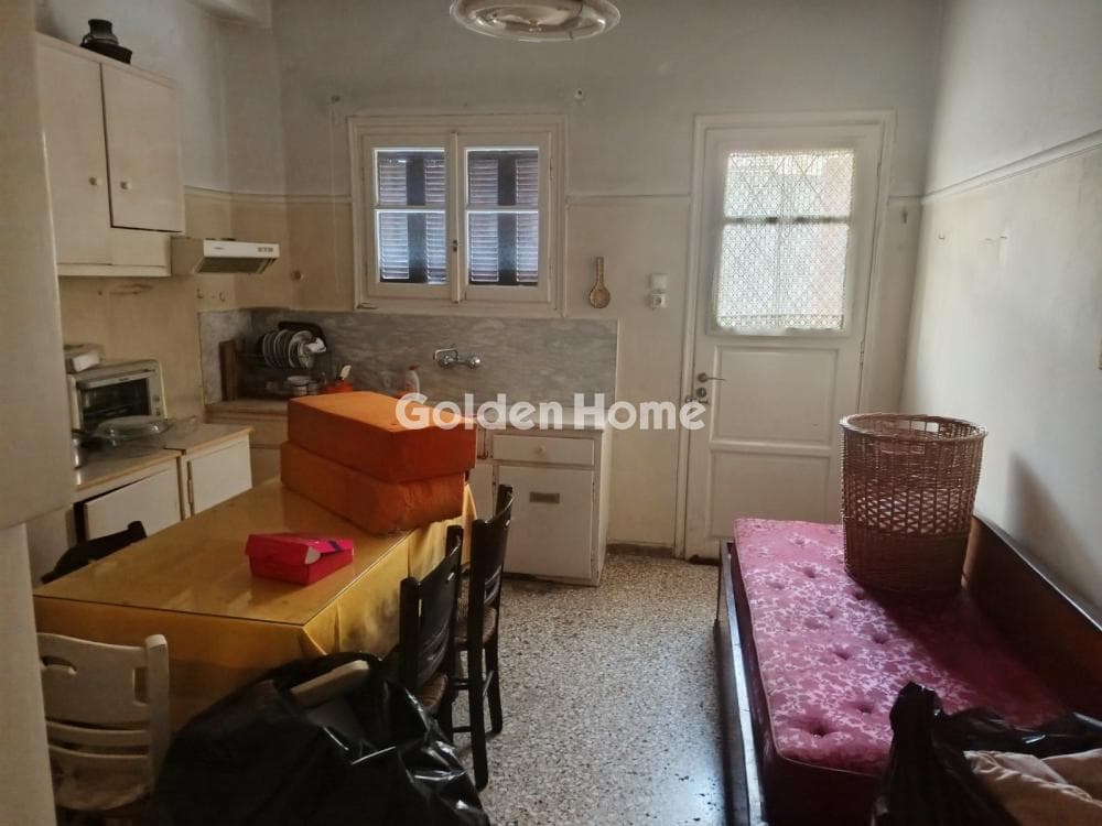 Γραφείο στην Νεκροταφείο Καλλιθέας, Άγιος Δημήτριος — Φωτογραφία 1 από 6