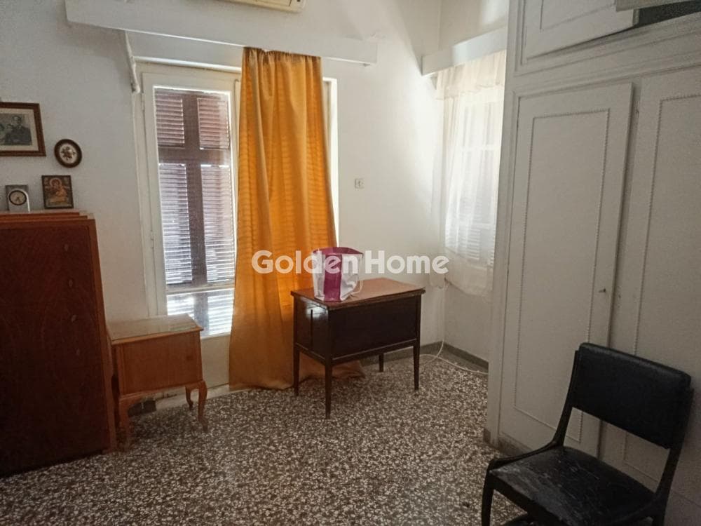 Γραφείο στην Νεκροταφείο Καλλιθέας, Άγιος Δημήτριος — Φωτογραφία 2 από 6