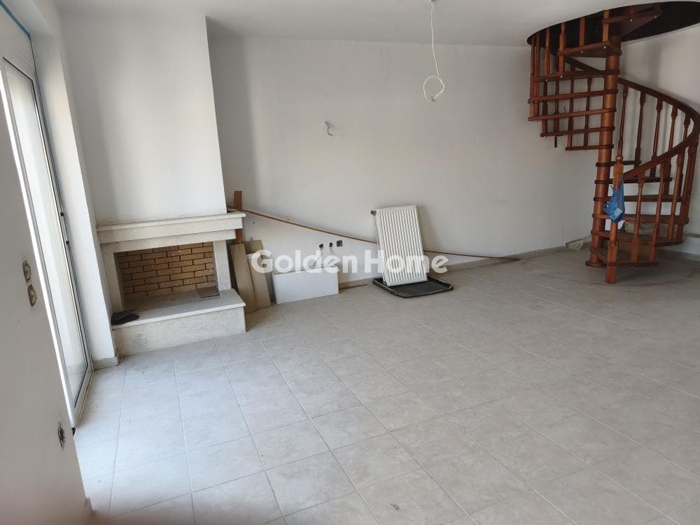 Apartment in Nea Olimpia, Kamatero — Photo 1 of 14