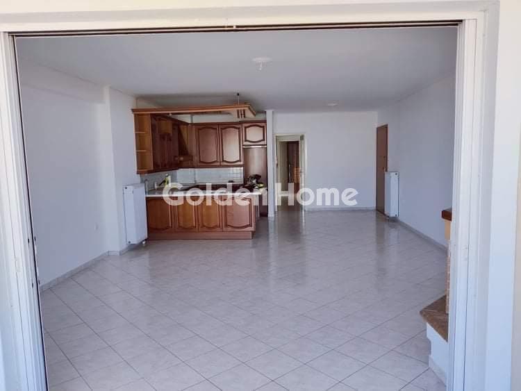 Apartment in Neo Faliro, Piraeus — Photo 3 of 6