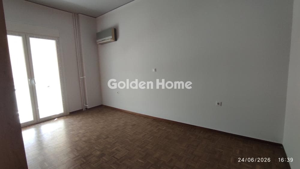 Office in Eleftherias square, Koridallos — Photo 14 of 17