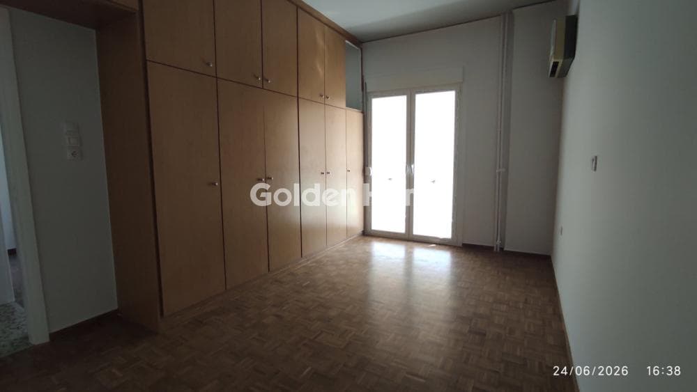 Office in Eleftherias square, Koridallos — Photo 12 of 17