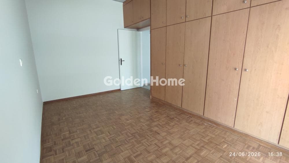 Office in Eleftherias square, Koridallos — Photo 11 of 17