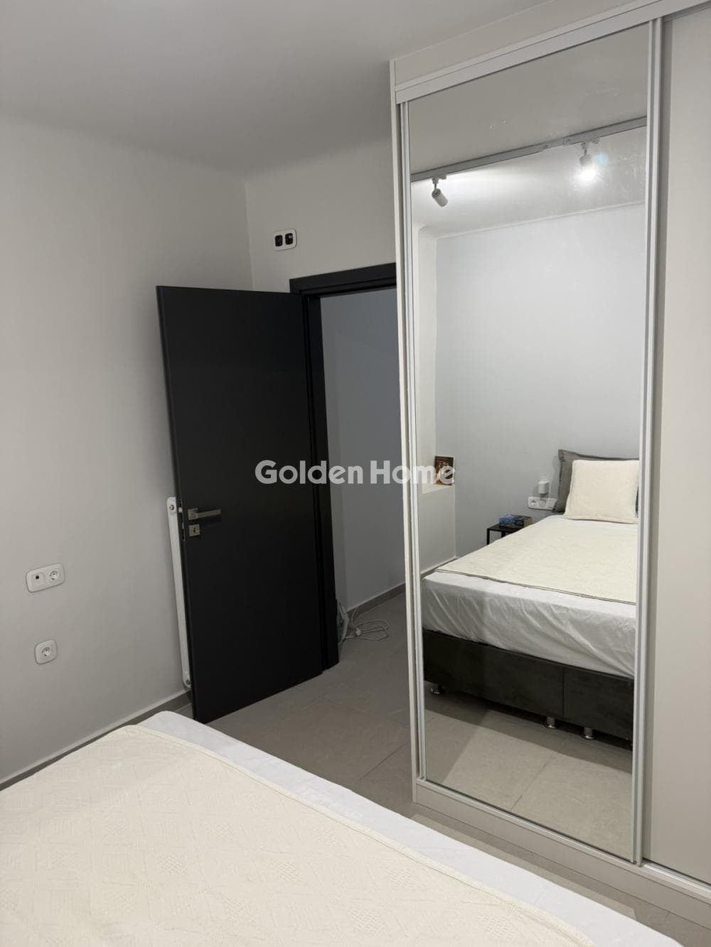 Apartment in Zoodochos Pigi, Vironas — Photo 9 of 12
