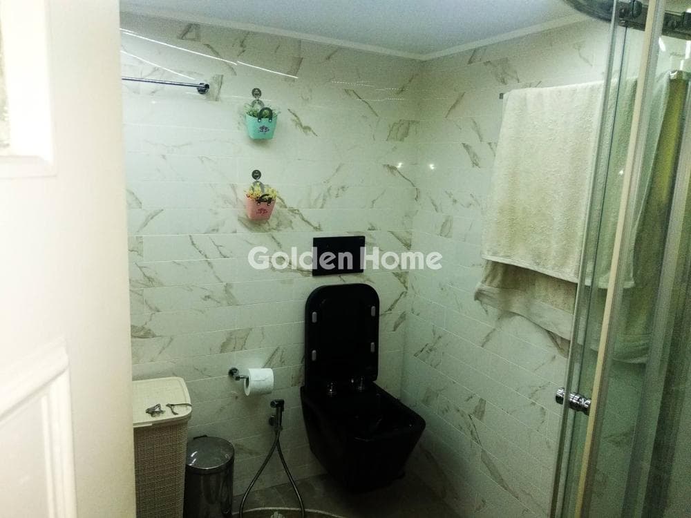 Apartment in Center, Ilion — Photo 8 of 12