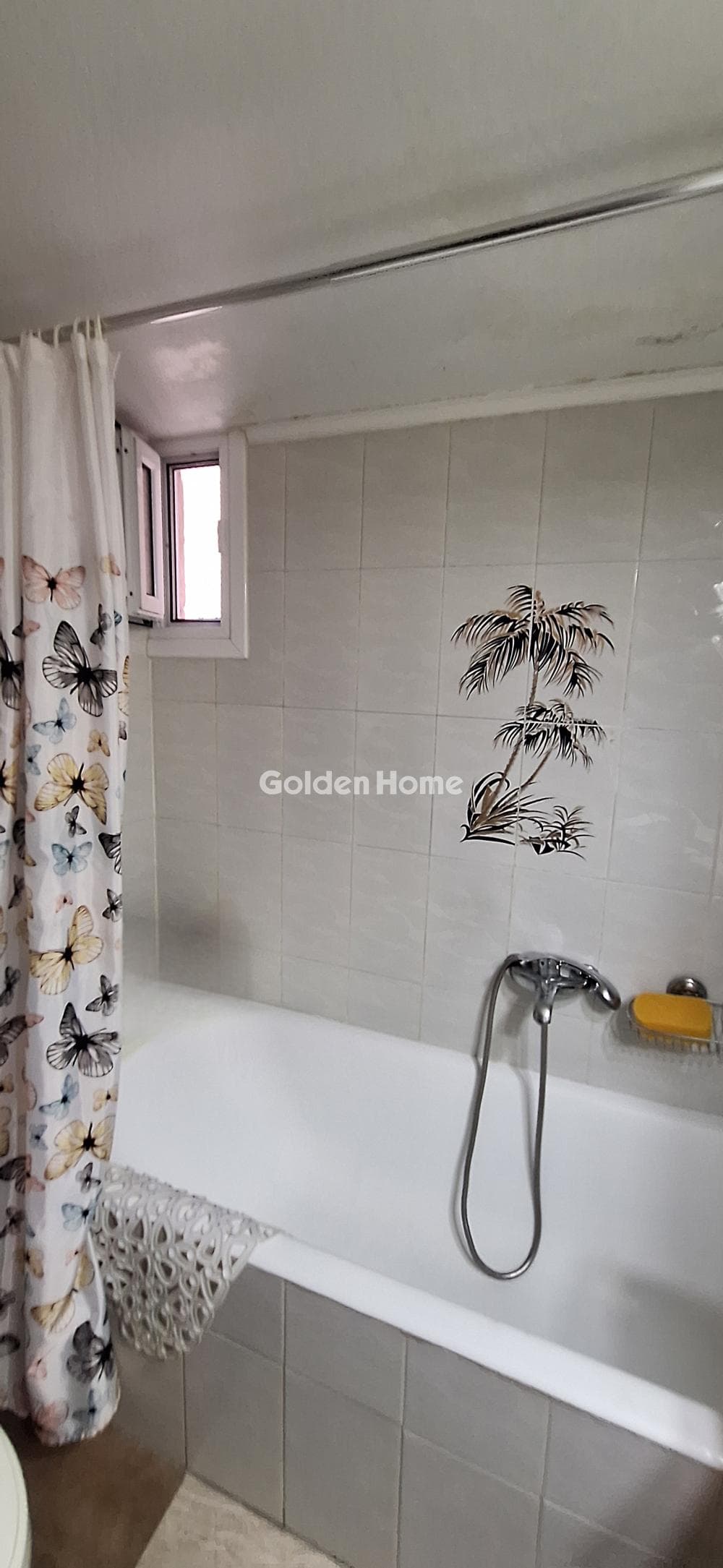 Apartment in Evaggelistria, Nikaia — Photo 10 of 13