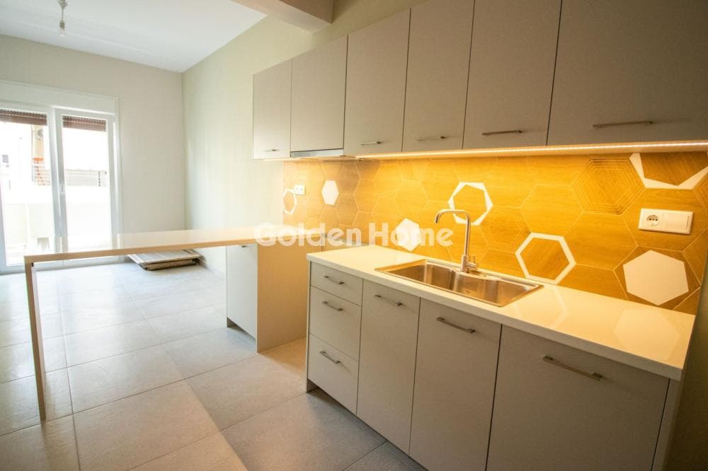 Apartment in Agia Sofia, Piraeus — Photo 4 of 11