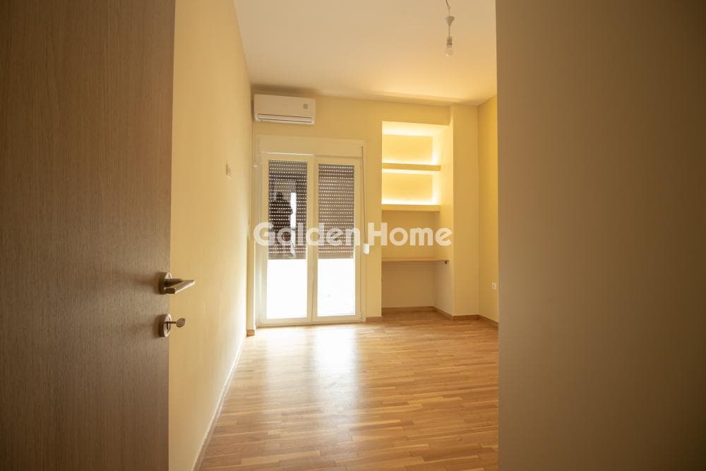 Apartment in Maniatika, Piraeus — Photo 13 of 21