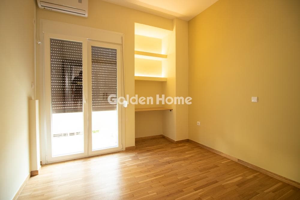 Apartment in Maniatika, Piraeus — Photo 14 of 21