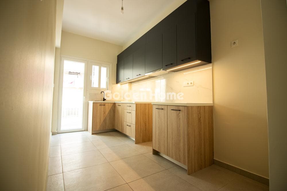 Apartment in Maniatika, Piraeus — Photo 8 of 21