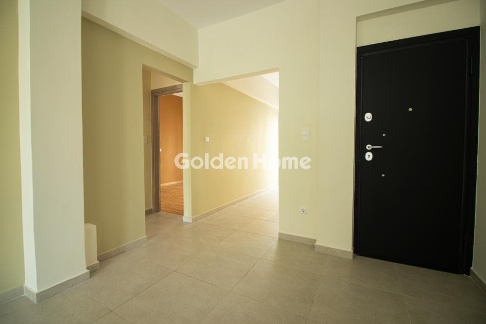 Apartment in Maniatika, Piraeus — Photo 18 of 21