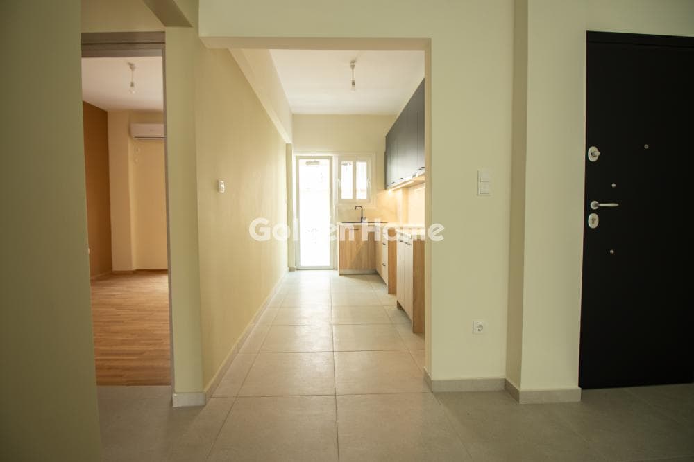 Apartment in Maniatika, Piraeus — Photo 6 of 21