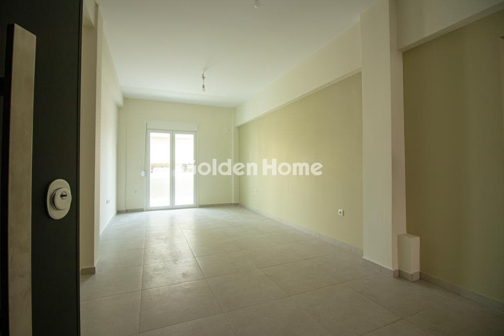 Apartment in Maniatika, Piraeus — Photo 2 of 21