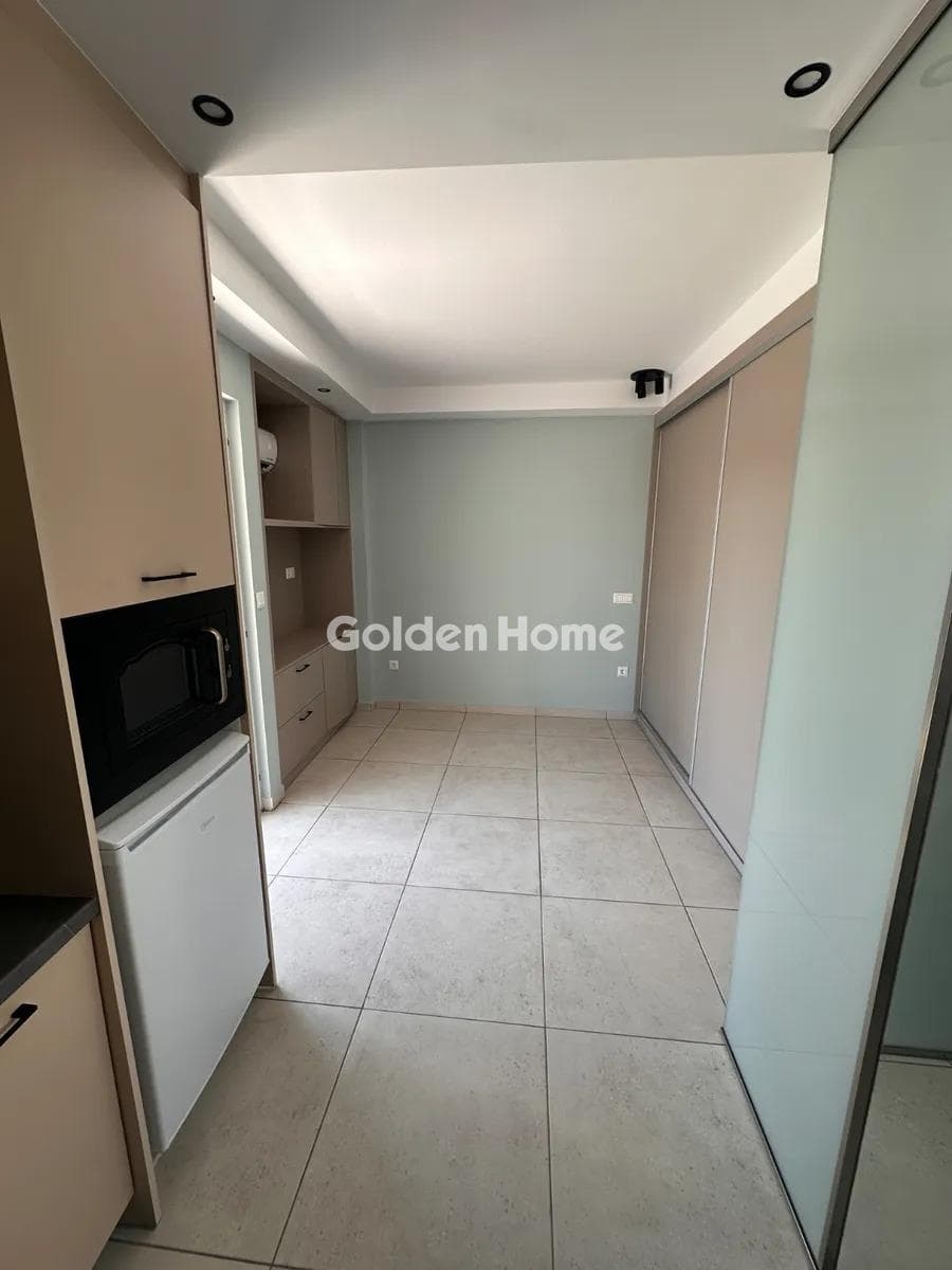 Apartment in Verga, Attiki — Photo 2 of 19