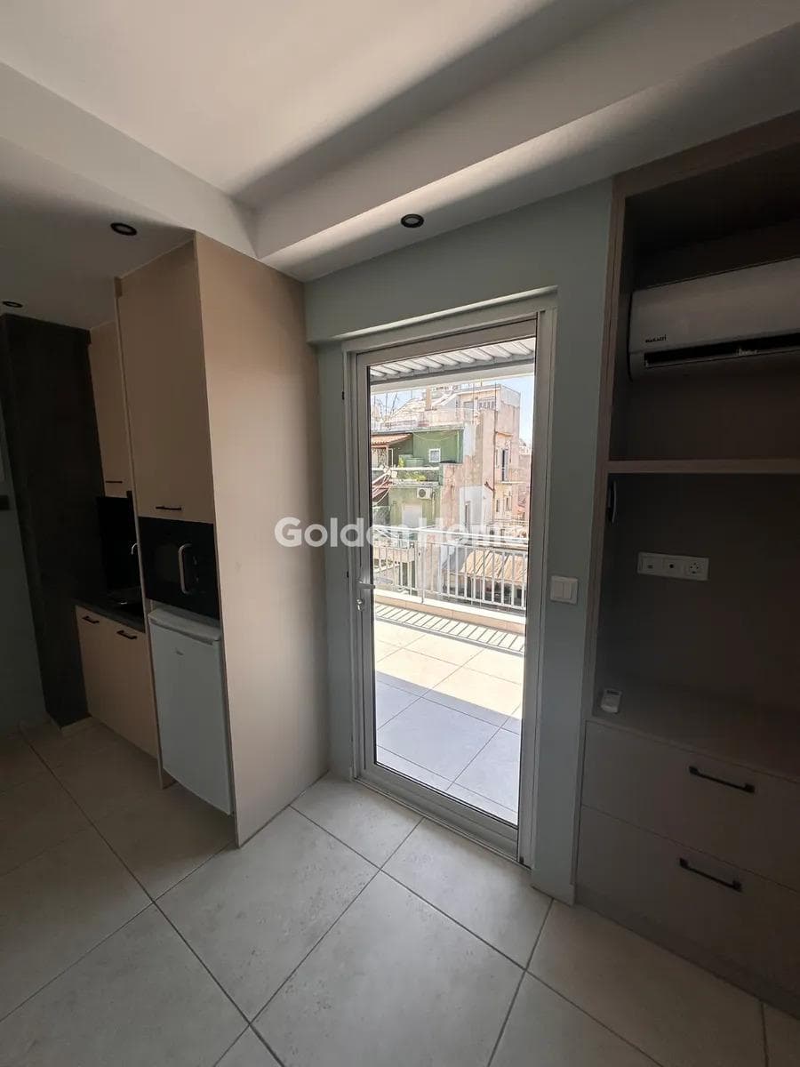 Apartment in Verga, Attiki — Photo 3 of 19