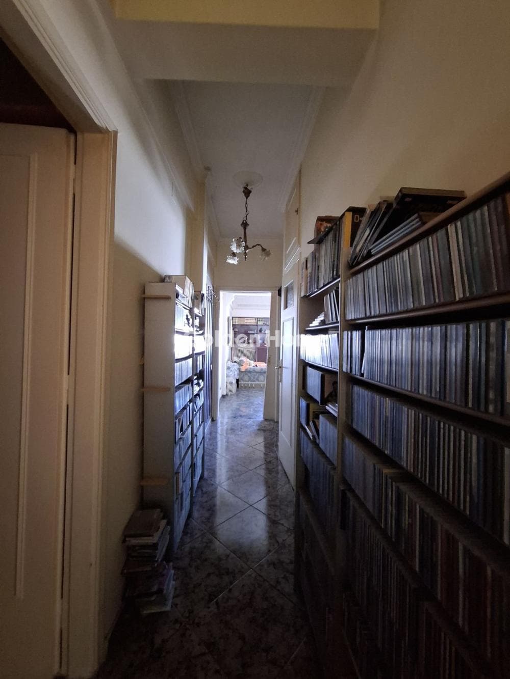 Apartment in Tzitzifies, Moschato — Photo 10 of 26