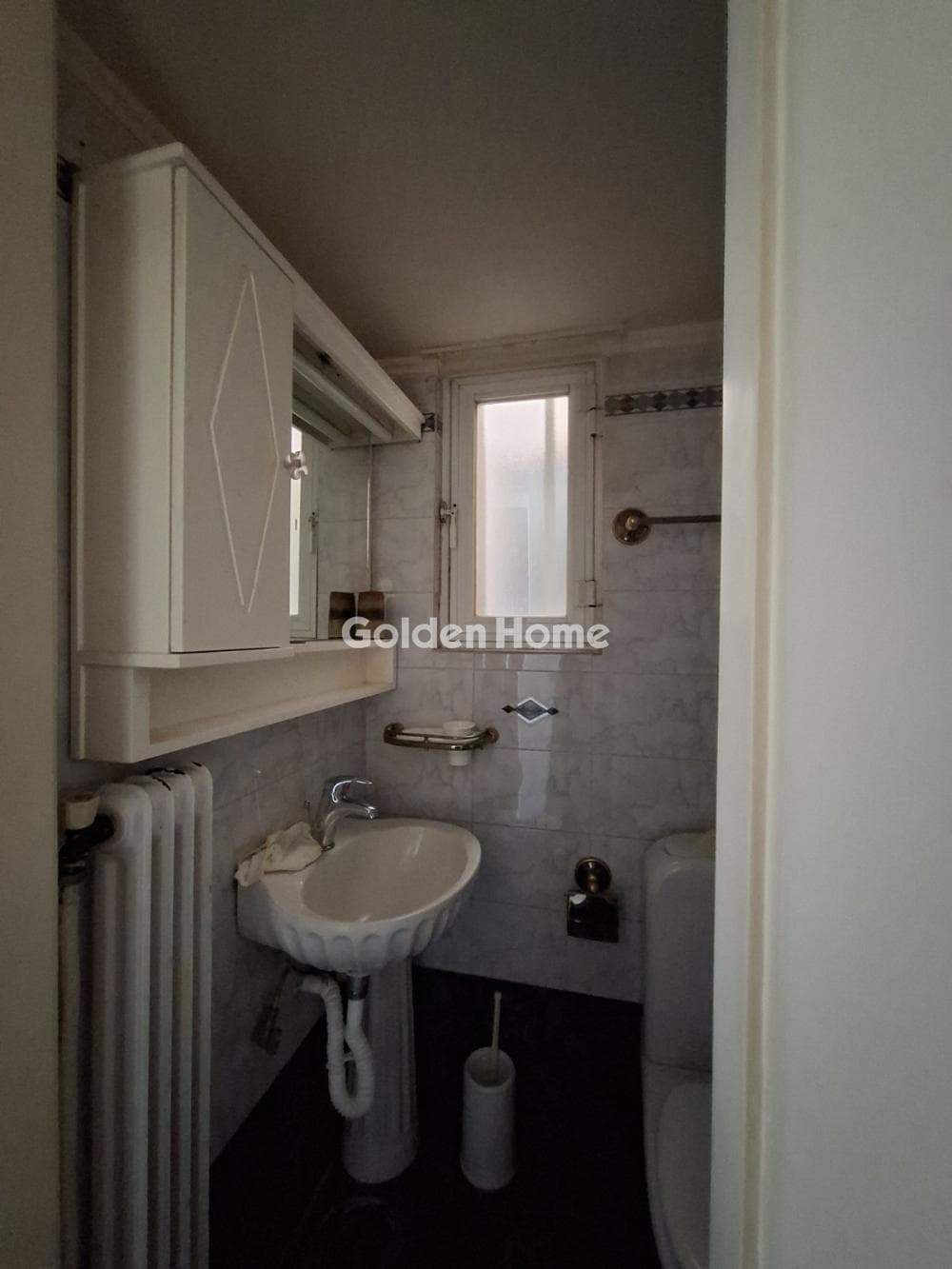 Apartment in Tzitzifies, Moschato — Photo 16 of 26
