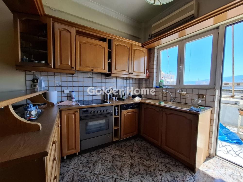 Apartment in Tzitzifies, Moschato — Photo 8 of 26