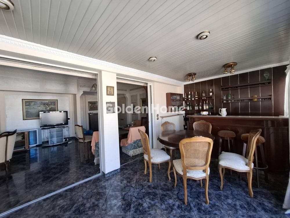 Apartment in Tzitzifies, Moschato — Photo 4 of 26