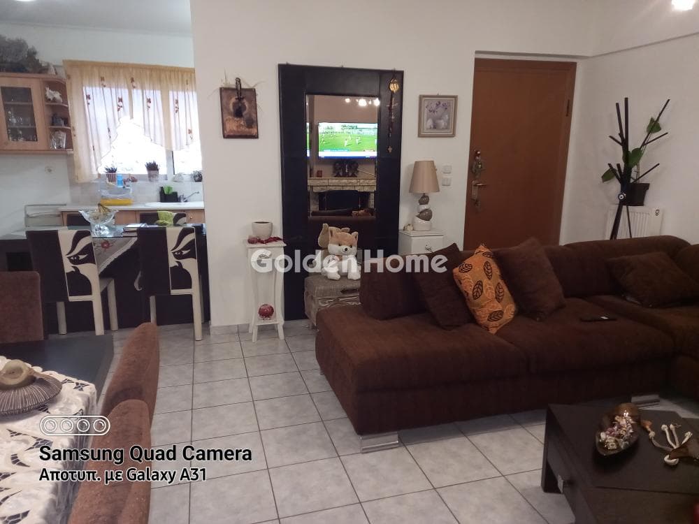 Apartment in Center, Ilion — Photo 1 of 7