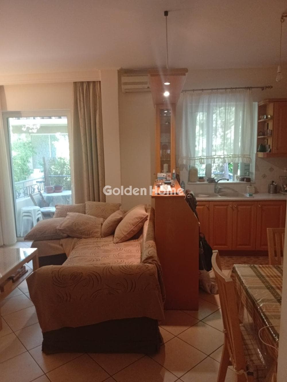 Apartment in Politechnioupoli, Zografou — Photo 2 of 14