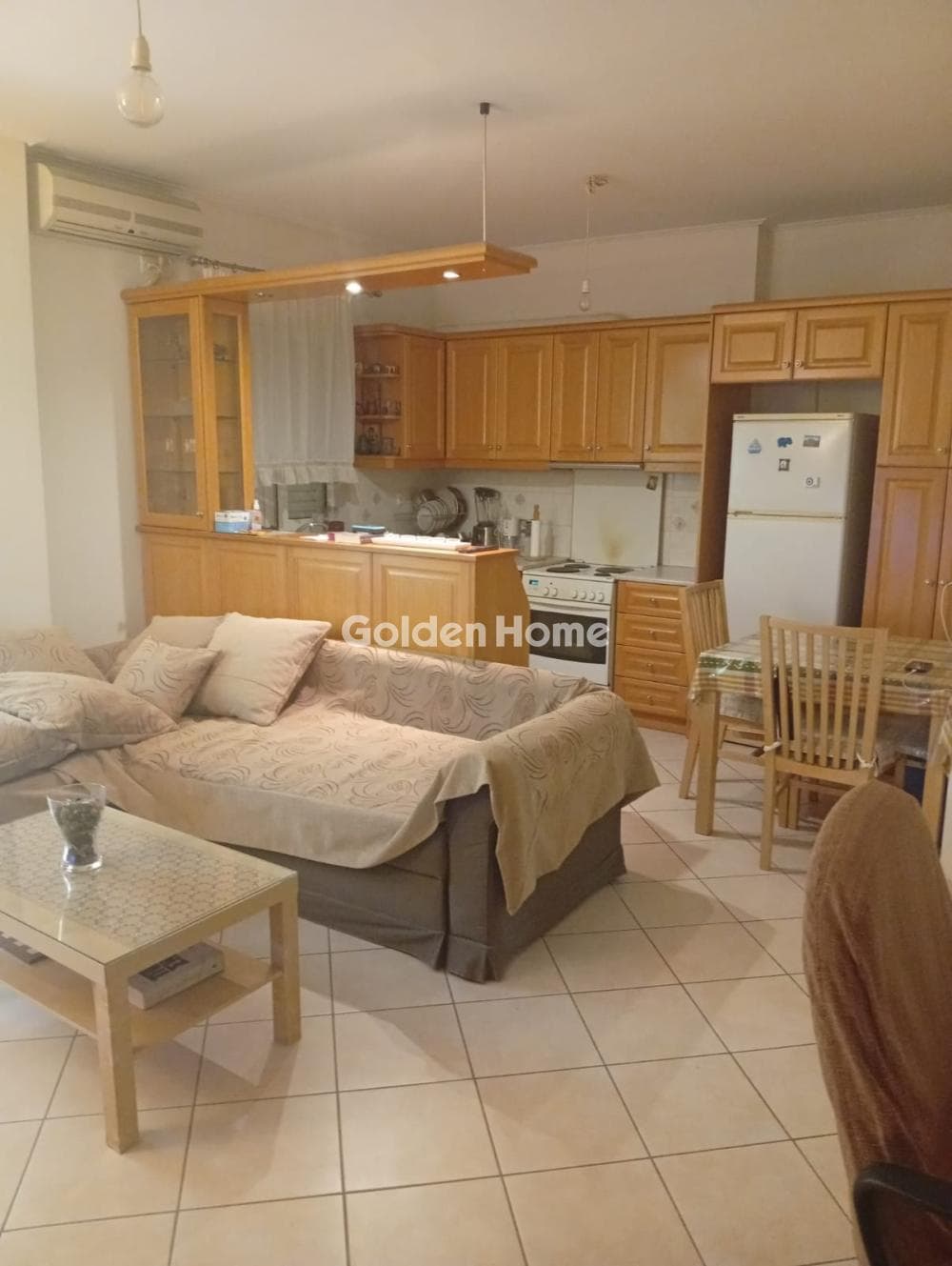 Apartment in Politechnioupoli, Zografou — Photo 1 of 14