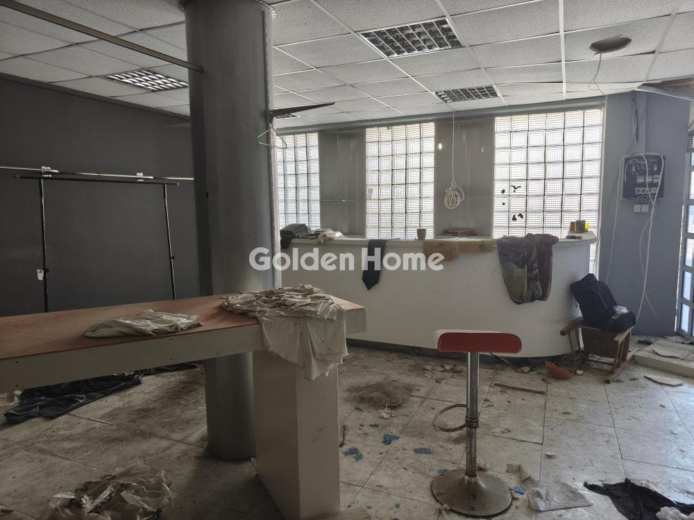 Retail Store in Ano Lofos, Peristeri — Photo 2 of 12