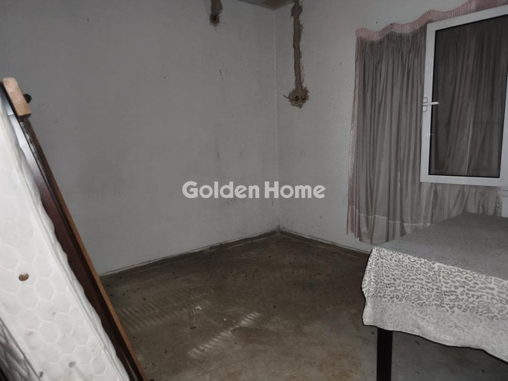 Apartment in Palatiani, Ilion — Photo 1 of 9