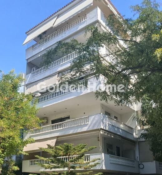 Διαμέρισμα στην Παράδεισος, Μαρούσι