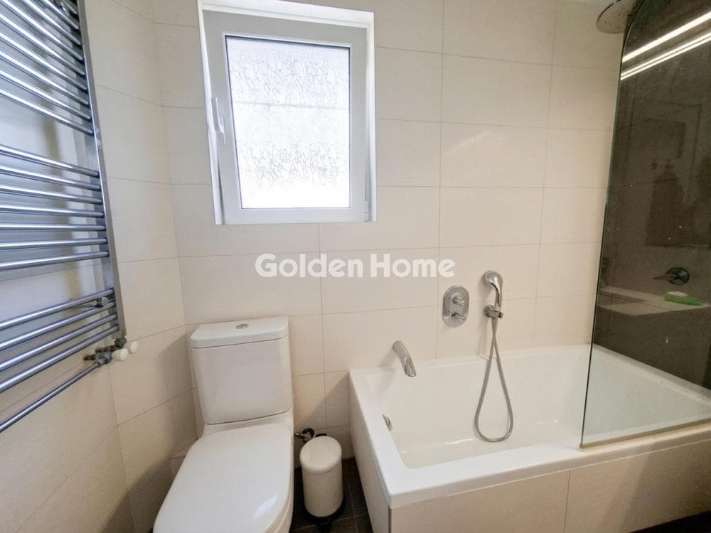 Apartment in Paradeisos, Agia Paraskevi — Photo 12 of 18