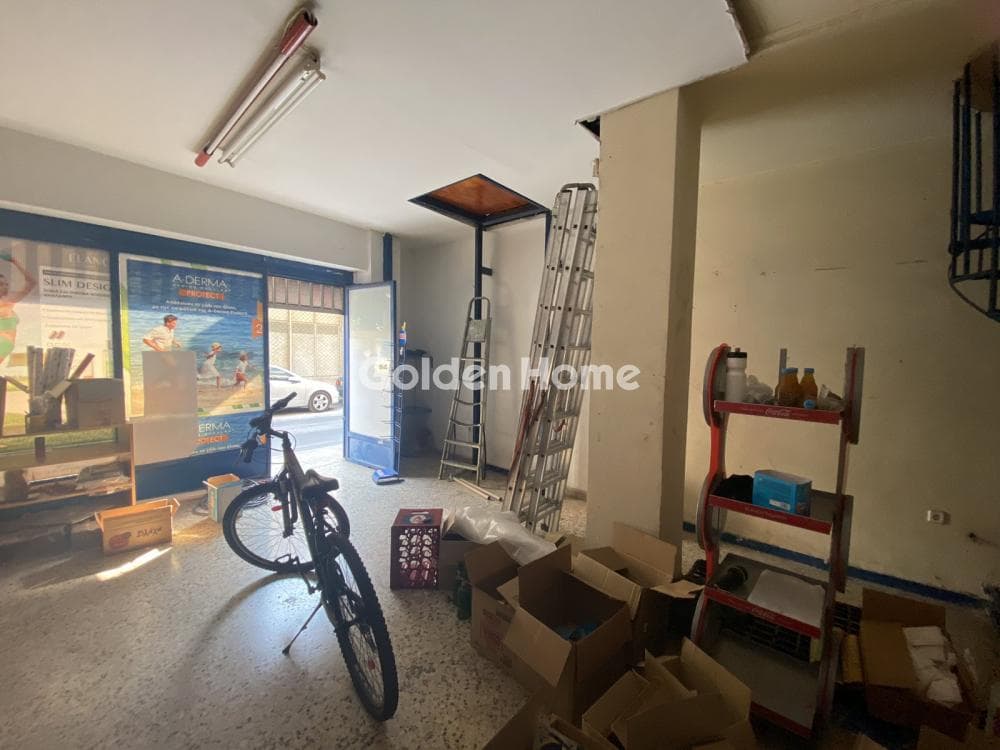 Retail Store in Center, Tavros — Photo 1 of 6
