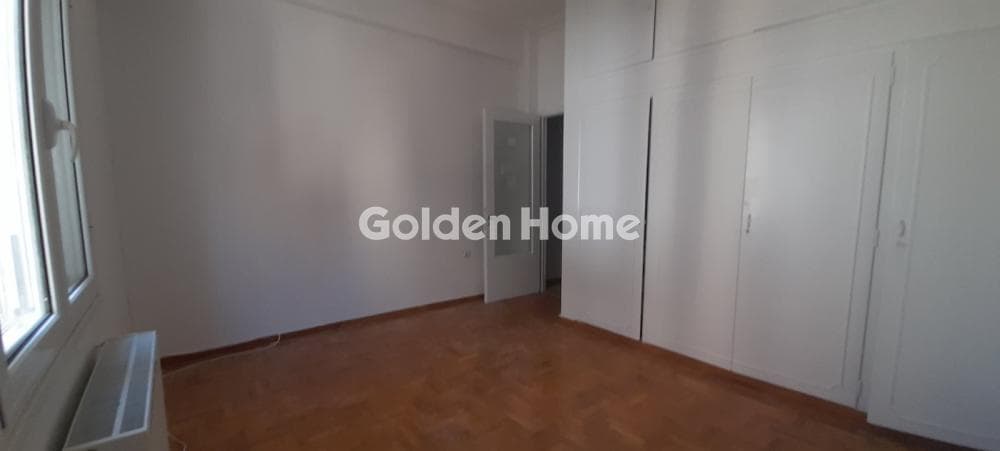 Apartment in Zoodochos Pigi, Vironas — Photo 10 of 11