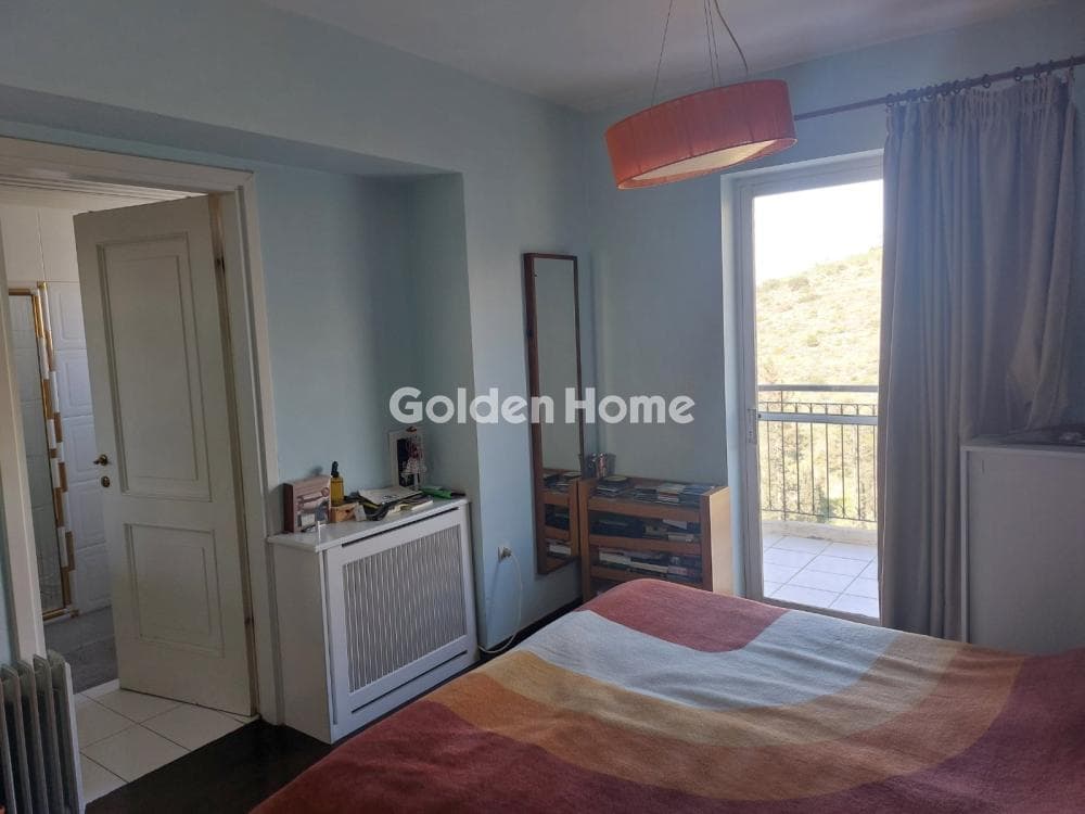 Apartment in Kareas, Vironas — Photo 17 of 19