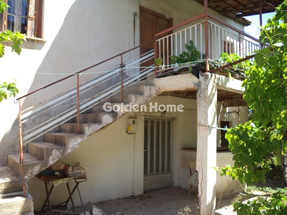 House in Center, Diakopto — Photo 6 of 12