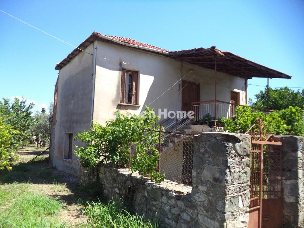 House in Center, Diakopto — Photo 9 of 12