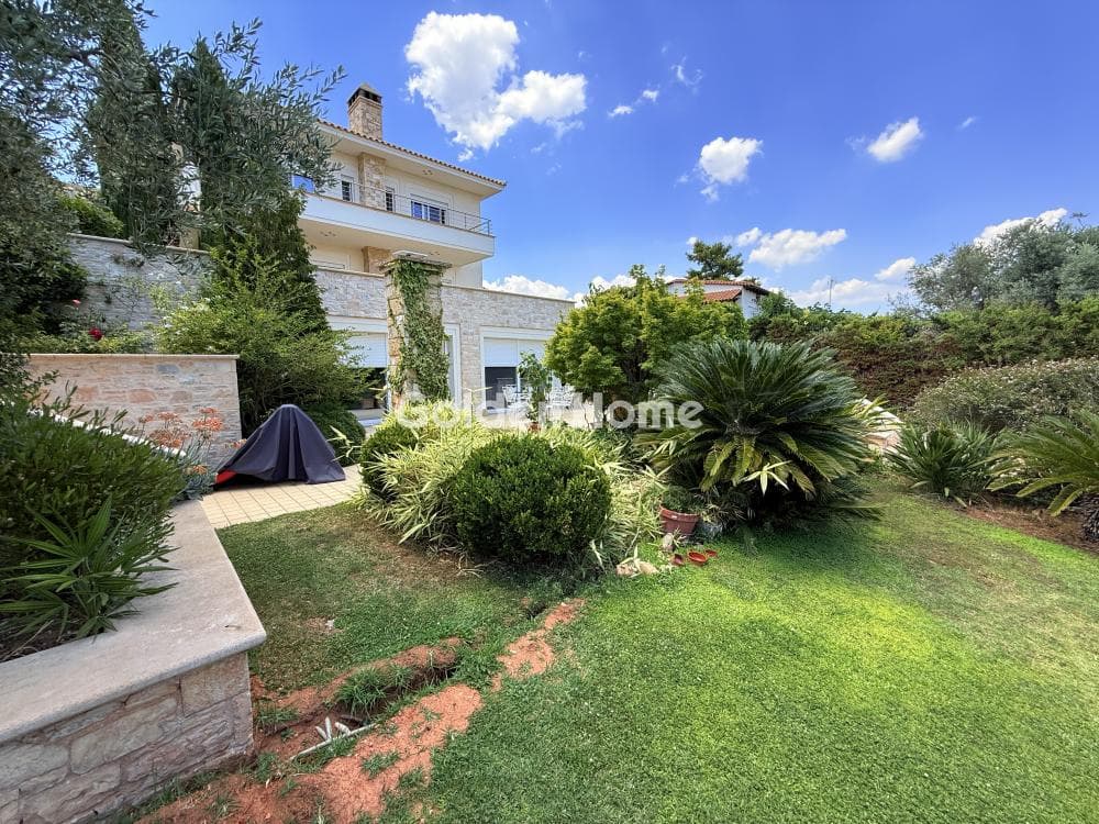 House in Center, Koropi — Photo 36 of 37