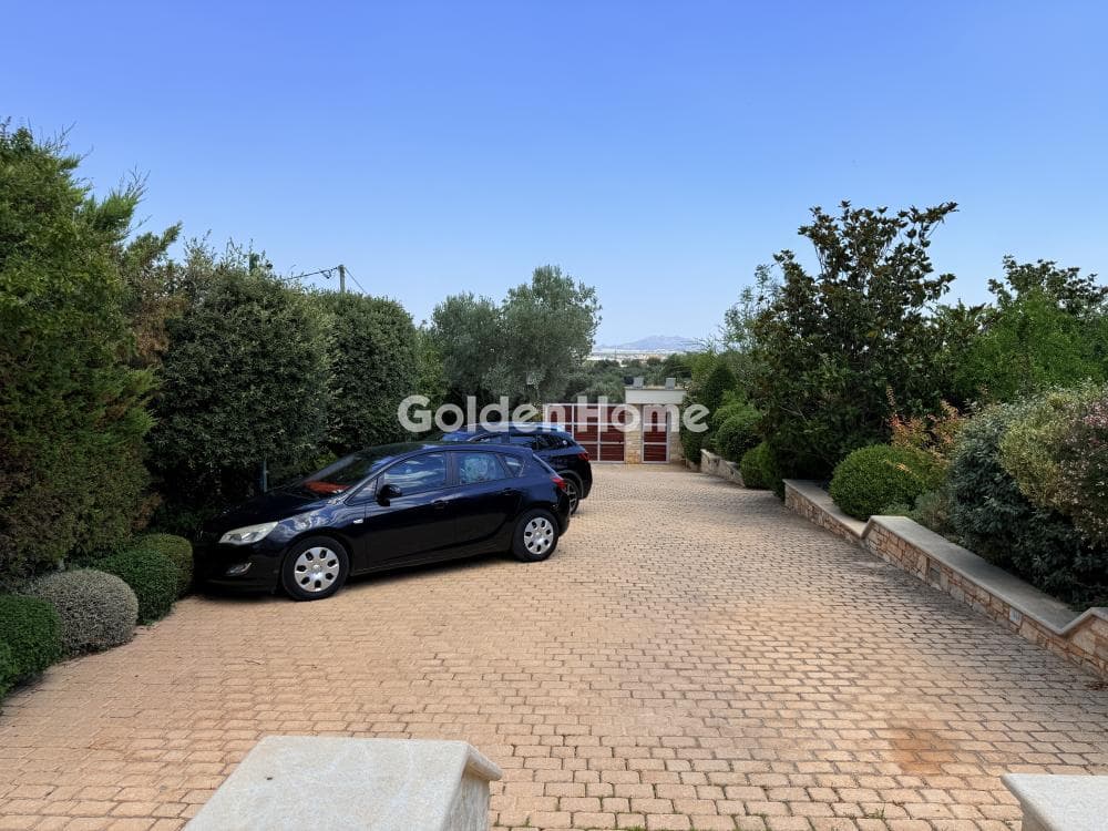 House in Center, Koropi — Photo 37 of 37