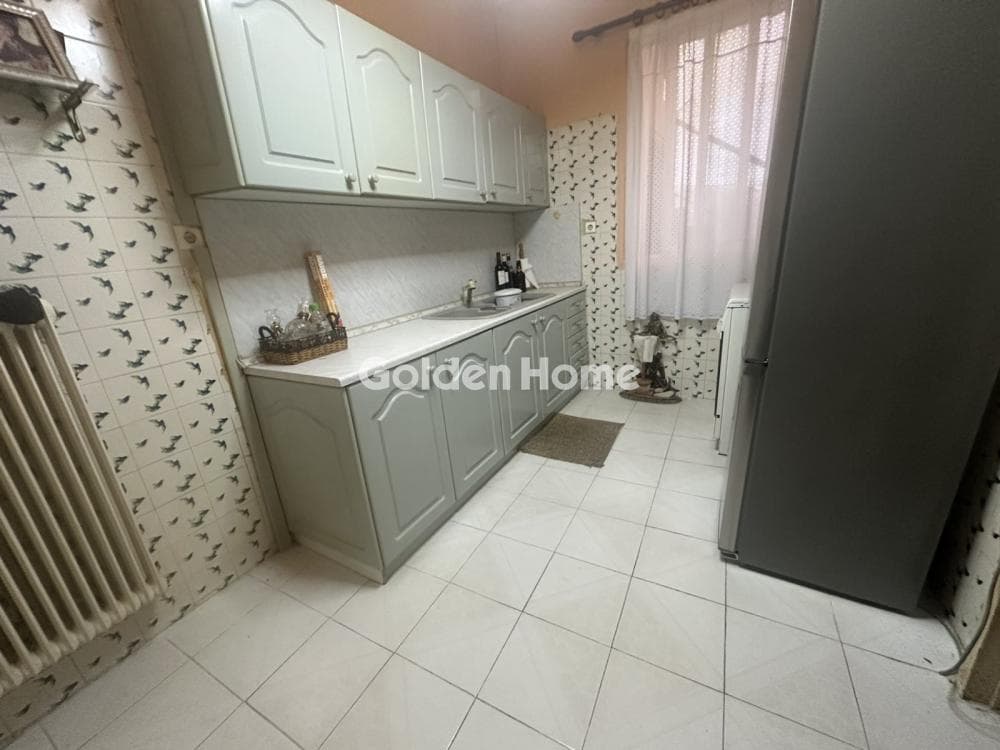 Apartment in Palaia Kokkinia, Piraeus — Photo 2 of 8