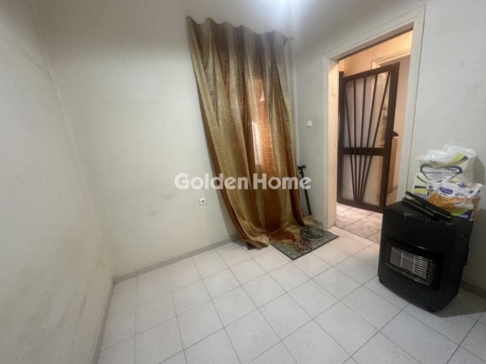 Apartment in Palaia Kokkinia, Piraeus — Photo 9 of 13