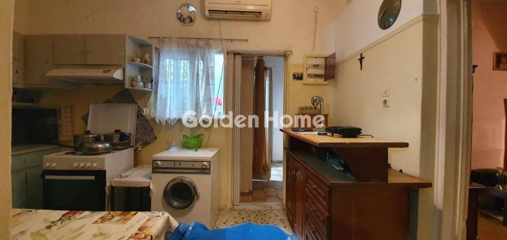 Apartment in Chrisoupoli, Peristeri — Photo 1 of 5