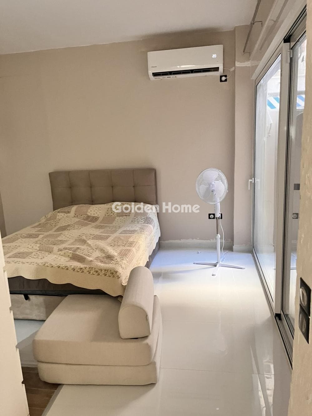 Apartment in Aspra Chomata, Nikaia — Photo 7 of 17