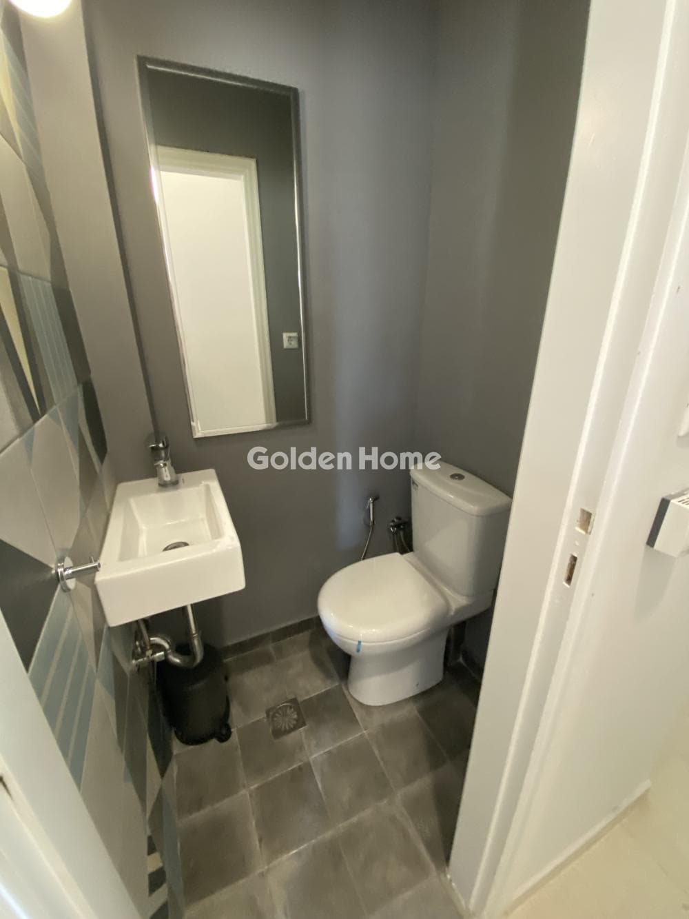 Apartment in Ampelakia, Alimos — Photo 15 of 24
