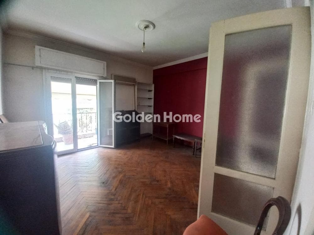 Apartment in Kipseli, Kipseli — Photo 2 of 21