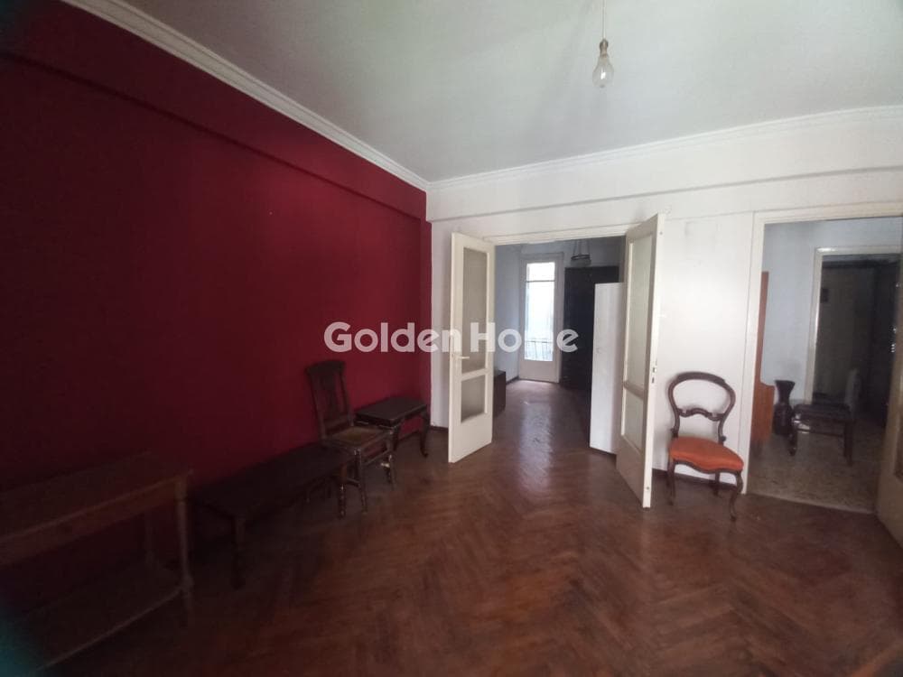 Apartment in Kipseli, Kipseli — Photo 1 of 21