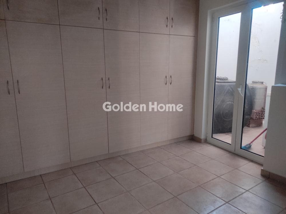 Apartment in Megala Sxoinia A, Acharnes — Photo 12 of 14