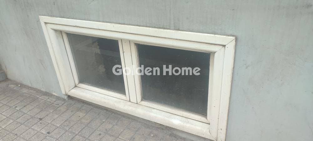 Retail Store in Center, Dafni — Photo 11 of 13