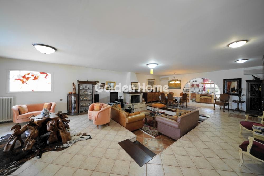 House in Saronida, Saronida — Photo 11 of 26
