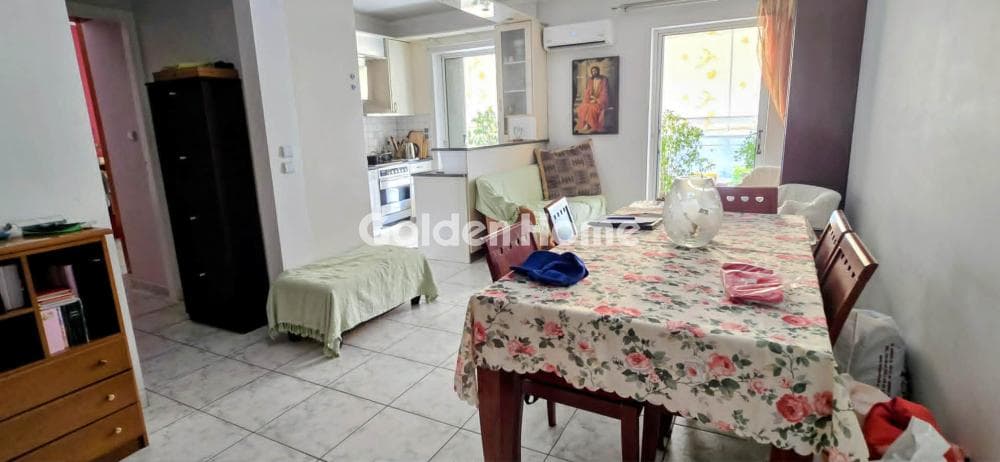 Apartment in Kaminia, Piraeus — Photo 8 of 27