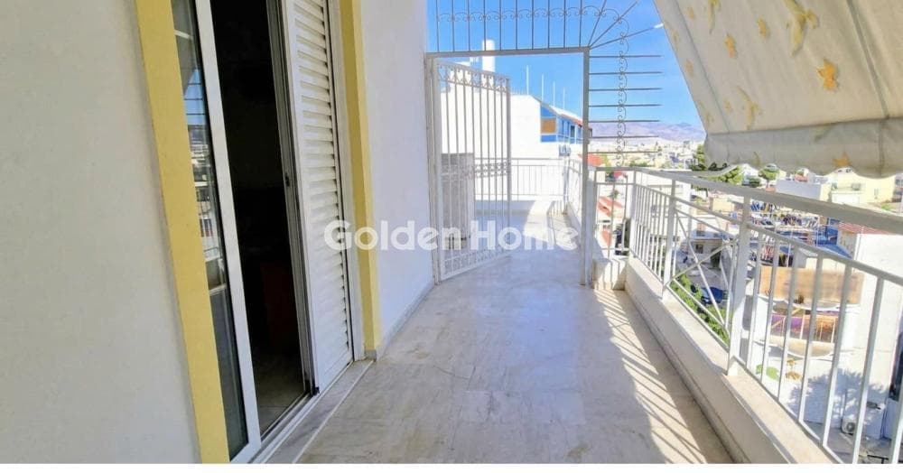 Apartment in Kaminia, Piraeus — Photo 2 of 27