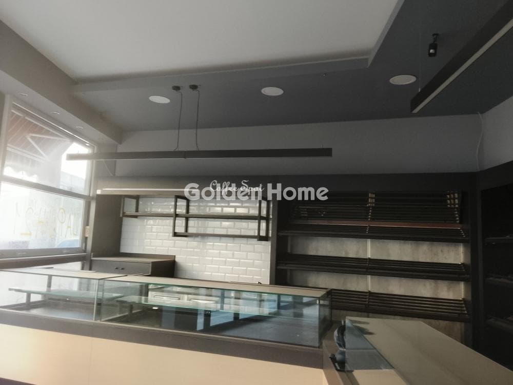 Retail Store in Center, Dafni — Photo 4 of 25